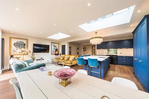 undefined, Sanderstead Avenue, London NW2