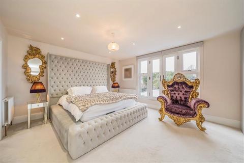 undefined, Sanderstead Avenue, London NW2