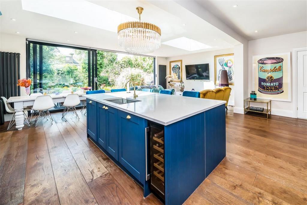 Open-plan living area, open plan living