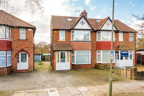 Cumbrian Gardens, London NW2