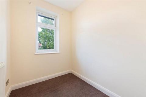 4 bedroom house for sale, Cumbrian Gardens, London NW2