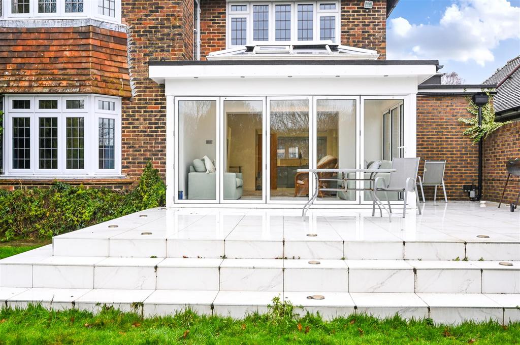 18 NEWLANDS AVENUE - TN394 HA - PHOTOS (35).jpg
