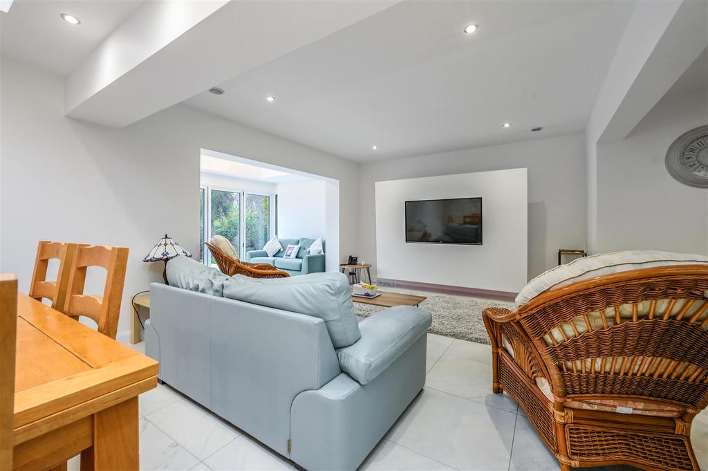 18 NEWLANDS AVENUE - TN394 HA - PHOTOS (21).jpg