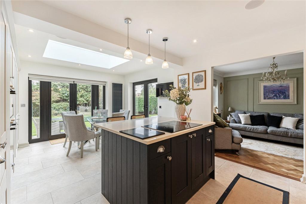 Kitchen/Dining