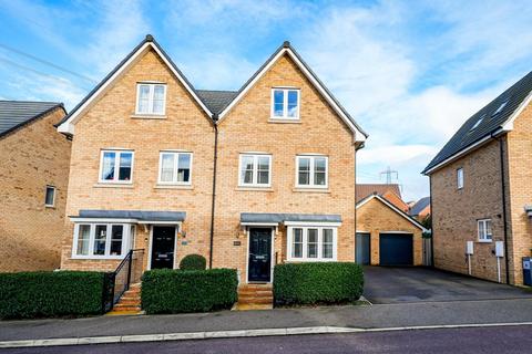undefined, Hadrian Crescent, Leighton Buzzard