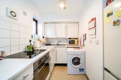 undefined, Vardon Close, London W3