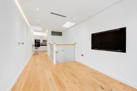 undefined, Highview Road, London W13