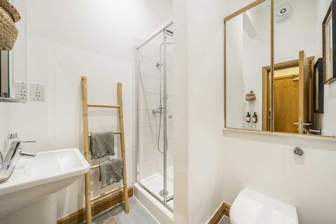 undefined, St. Johns Road, Richmond TW9