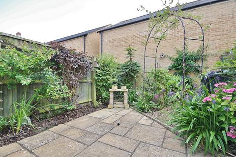 2 bedroom end of terrace house for sale, Bathing Place Lane, Witney, OX28