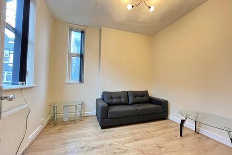 1 bedroom apartment to rent, Malvern Grove, Manchester