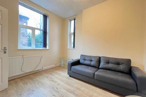 1 bedroom apartment to rent, Malvern Grove, Manchester