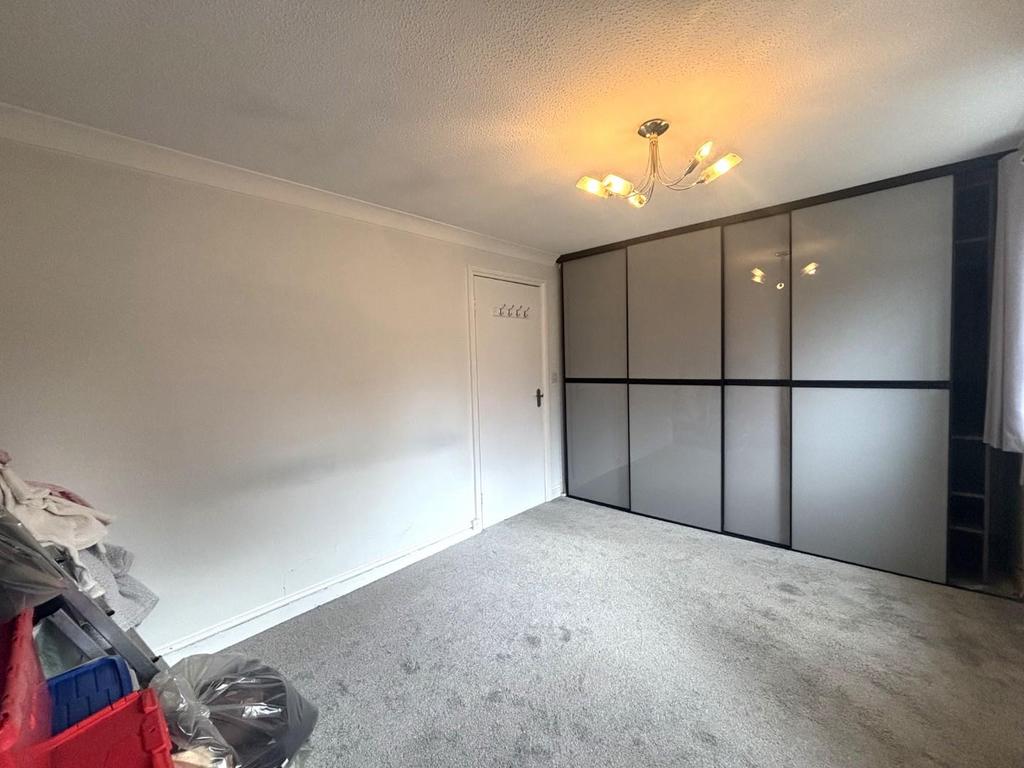 Bedroom 1 1.jpeg