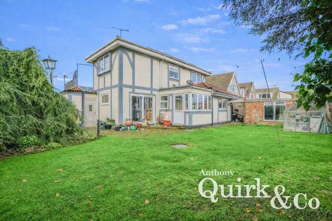 5 bedroom detached house for sale, St. Agnes Drive, Canvey Island, SS8