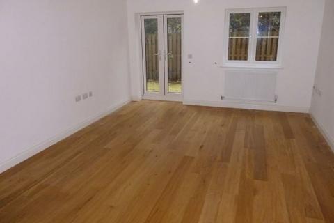 undefined, Green Farm Road, Newport Pagnell, MK16