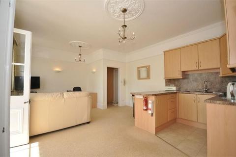 undefined, Laleham Road, Staines-upon-thames, TW18 2DS