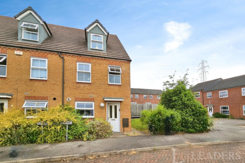 3 bedroom terraced house to rent, Cherry Tree Drive, CV4