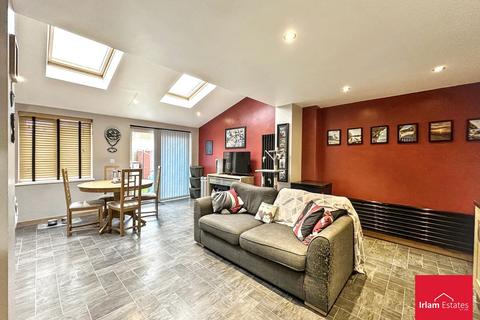 3 bedroom semi-detached house for sale, Rixtonleys Drive, Irlam, M44