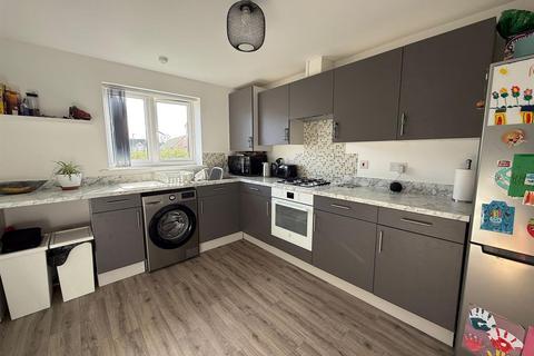 3 bedroom semi-detached house for sale, Linnett Court, Lydney GL15