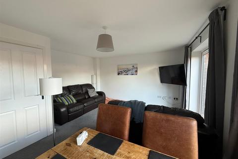 3 bedroom semi-detached house for sale, Linnett Court, Lydney GL15