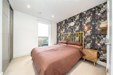 2 bedroom flat for sale, Vespucci Court, 45 Aston Street, London, E14