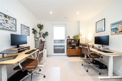 2 bedroom flat for sale, Vespucci Court, 45 Aston Street, London, E14