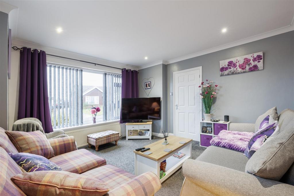 Living room/Bedroom 2
