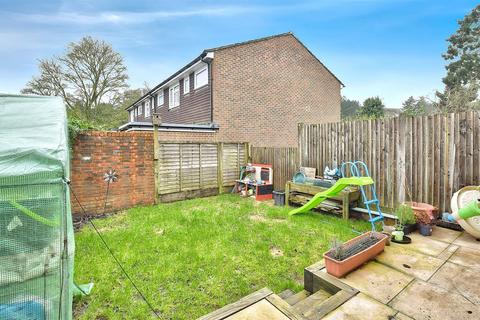 3 bedroom end of terrace house for sale, Longfield, Tenterden