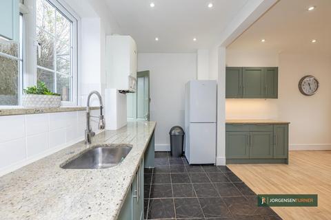 3 bedroom house to rent, The Curve, Shepherd's Bush, W12