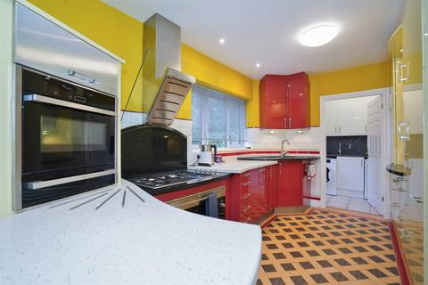 undefined, Bamburgh Grove, Leamington Spa