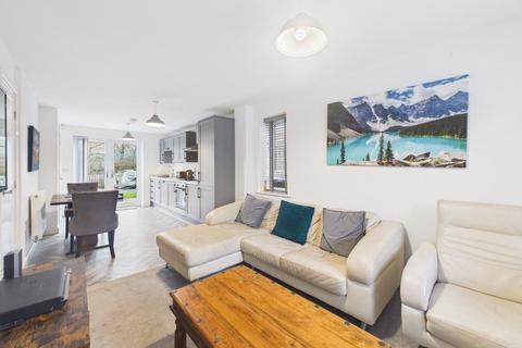 2 bedroom townhouse for sale, Beck View Way, Shipley