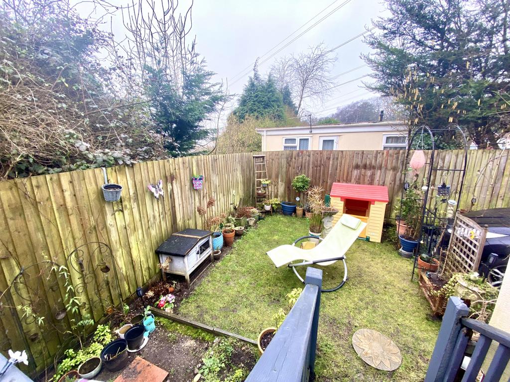 Front Garden.jpeg