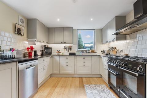 undefined, Castle Grove, Callander, FK17