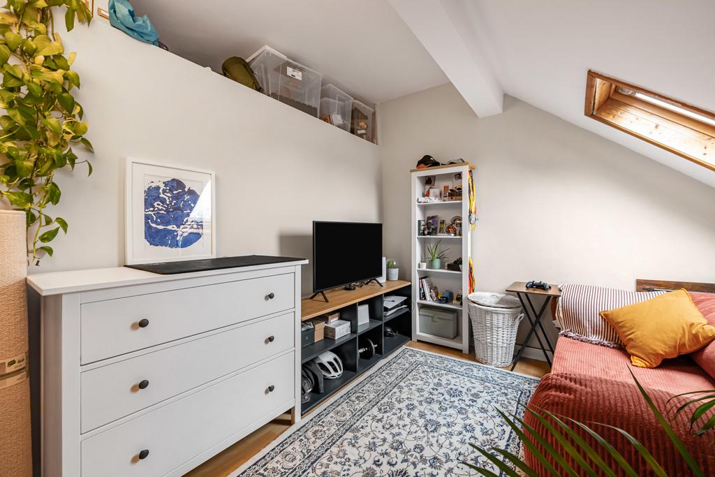 Studio Room