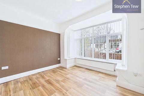 2 bedroom semi-detached bungalow for sale, Hemingway, Blackpool, FY4