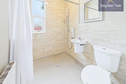 2 bedroom semi-detached bungalow for sale, Hemingway, Blackpool, FY4