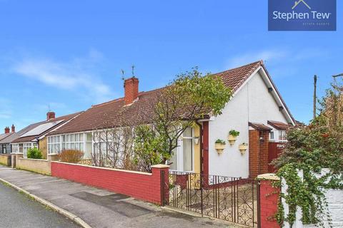 2 bedroom semi-detached bungalow for sale, Hemingway, Blackpool, FY4