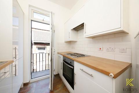 1 bedroom flat to rent, Rockmount Road, London, SE18