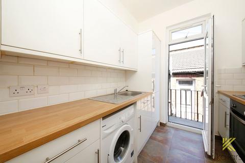 1 bedroom flat to rent, Rockmount Road, London, SE18
