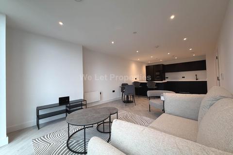 2 bedroom apartment to rent, Trinity Way, Manchester M3