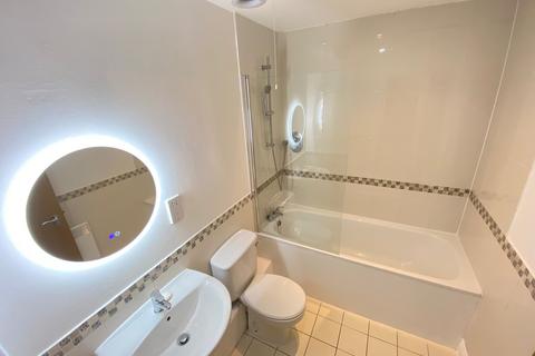 1 bedroom apartment to rent, Spacious 1-Bed Flat Saint David's Square, London, E14