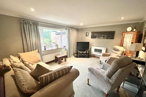 undefined, Ebbisham Drive, Norwich