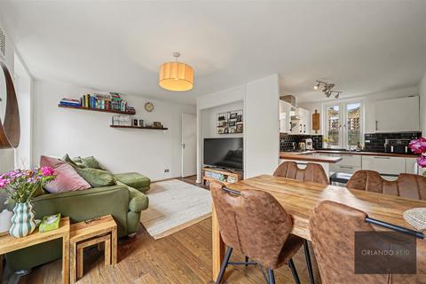 1 bedroom apartment for sale, Bobbin Close, Clapham