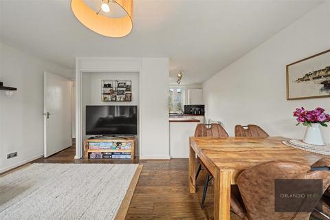 1 bedroom apartment for sale, Bobbin Close, Clapham