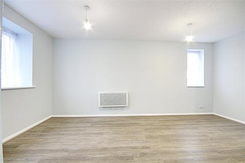 2 bedroom flat to rent, Fisher Close, Enfield, EN3