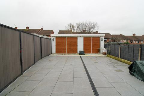 3 bedroom end of terrace house for sale, Bowhill Grove, Thurby Lodge