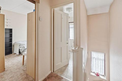 2 bedroom terraced house for sale, Lillechurch Road, Essex