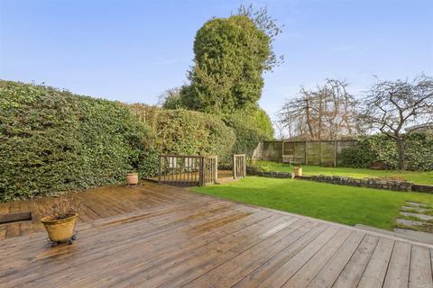 3 bedroom detached house for sale, Copners Drive, Holmer Green HP15
