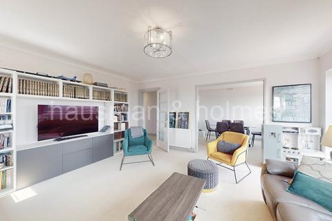 2 bedroom flat to rent, Courtney House, Hendon