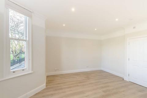 Studio to rent, Vincent Square, Victoria, London, SW1P