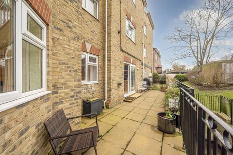 undefined, Worple Road, Wimbledon, London, SW19